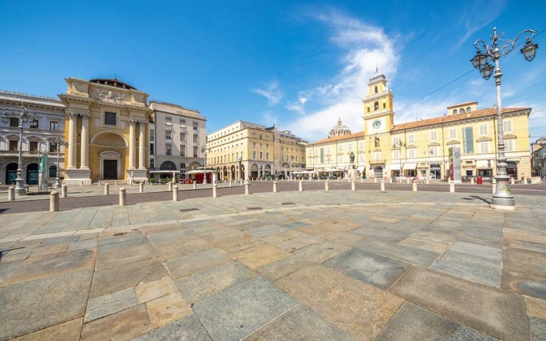 La Casa Nel Borgo Apartment Parma Luaran gambar
